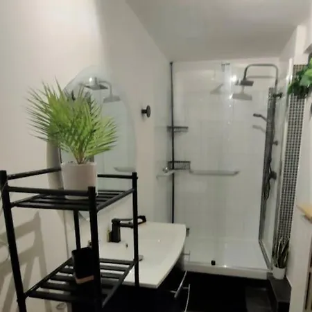 Apartment Loft Spacieux-2 Min De La *