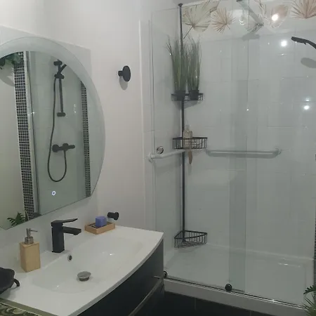 Loft Spacieux-2 Min De La Apartment Marseille